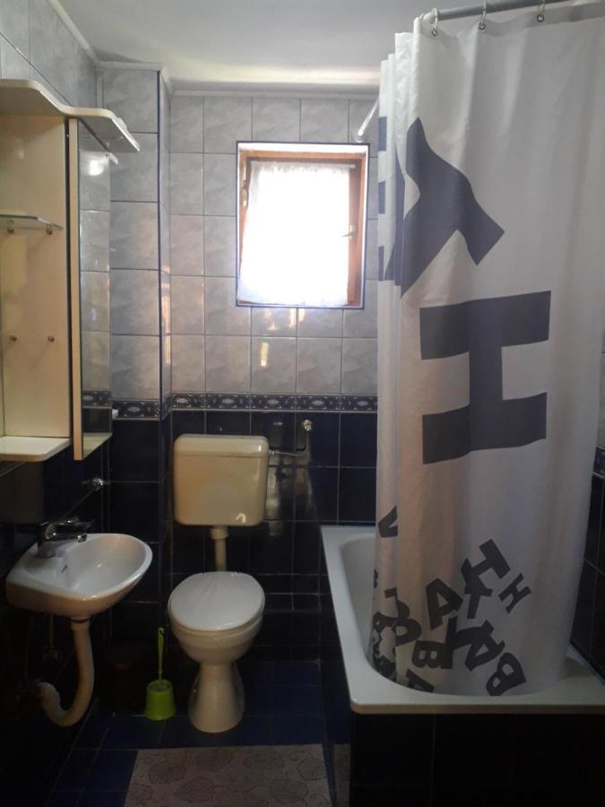 Hostel Topic بانيا لوكا المظهر الخارجي الصورة