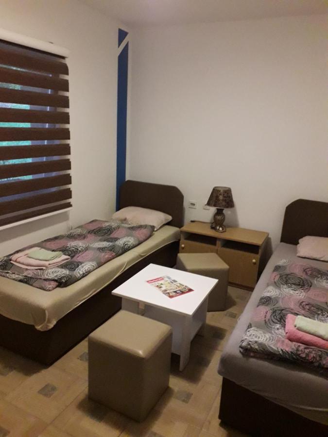 Hostel Topic بانيا لوكا المظهر الخارجي الصورة