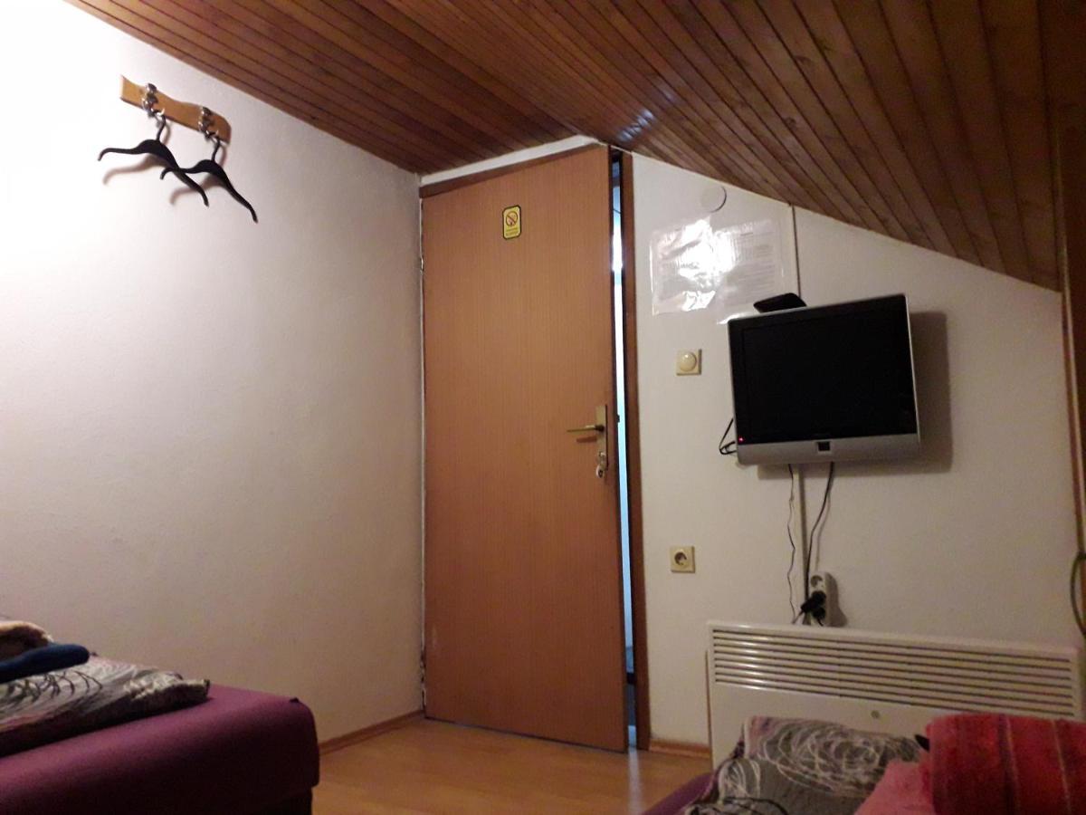Hostel Topic بانيا لوكا المظهر الخارجي الصورة
