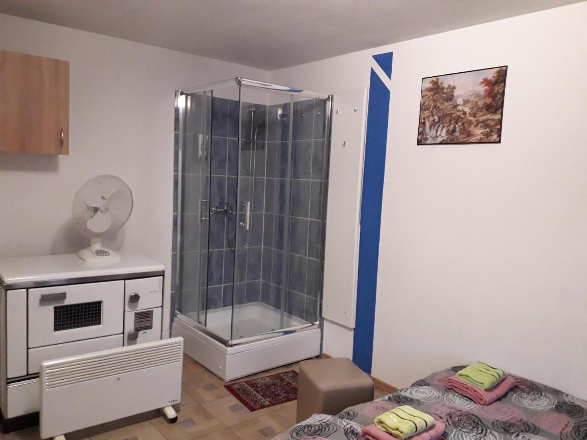 Hostel Topic بانيا لوكا المظهر الخارجي الصورة