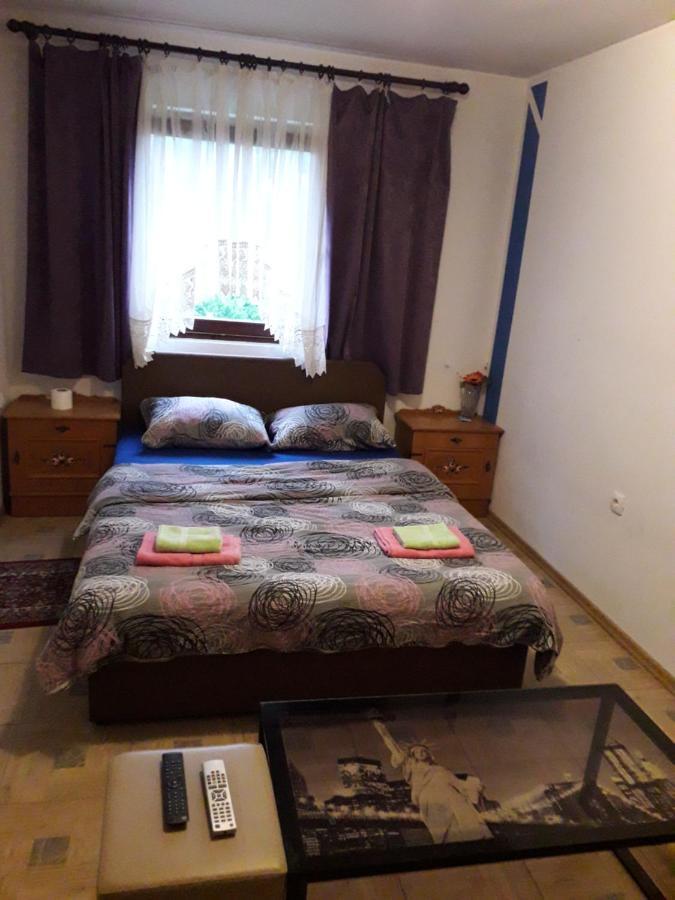 Hostel Topic بانيا لوكا المظهر الخارجي الصورة
