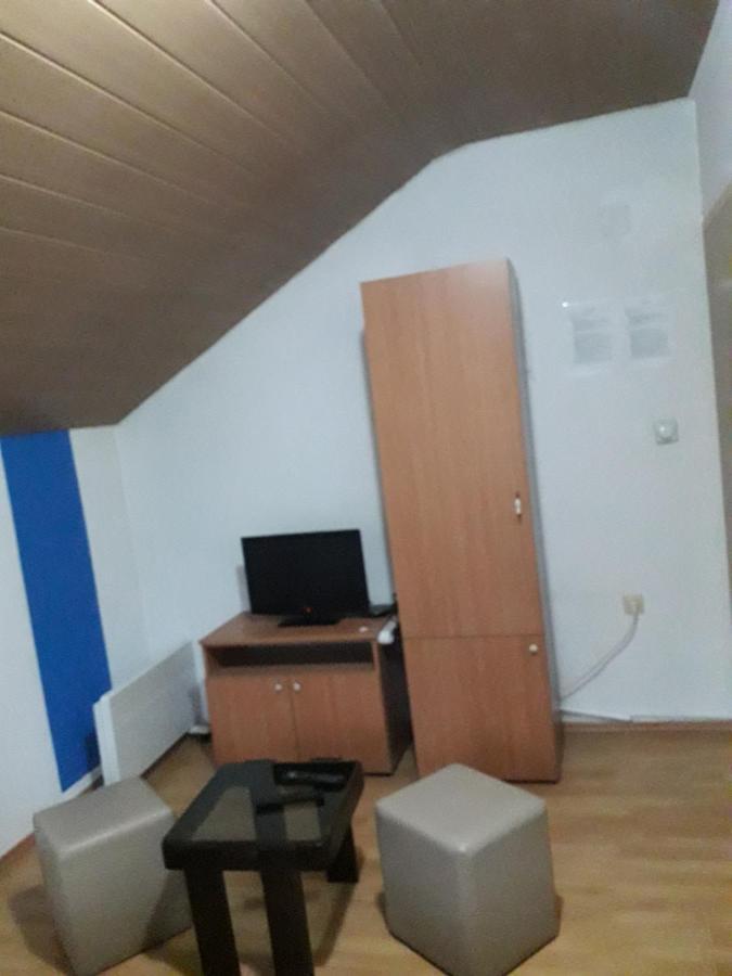Hostel Topic بانيا لوكا المظهر الخارجي الصورة