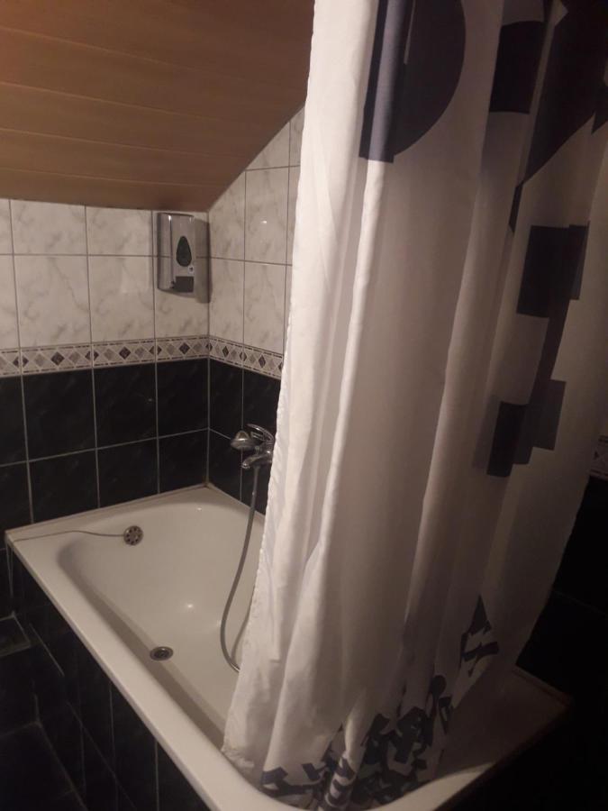 Hostel Topic بانيا لوكا المظهر الخارجي الصورة