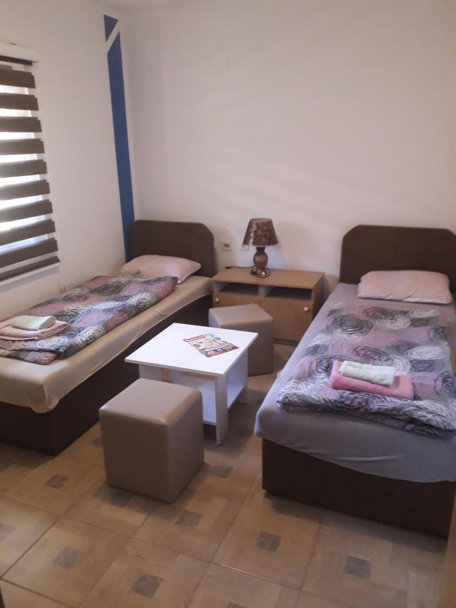 Hostel Topic بانيا لوكا الغرفة الصورة