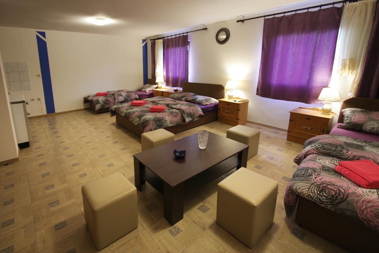 Hostel Topic بانيا لوكا المظهر الخارجي الصورة