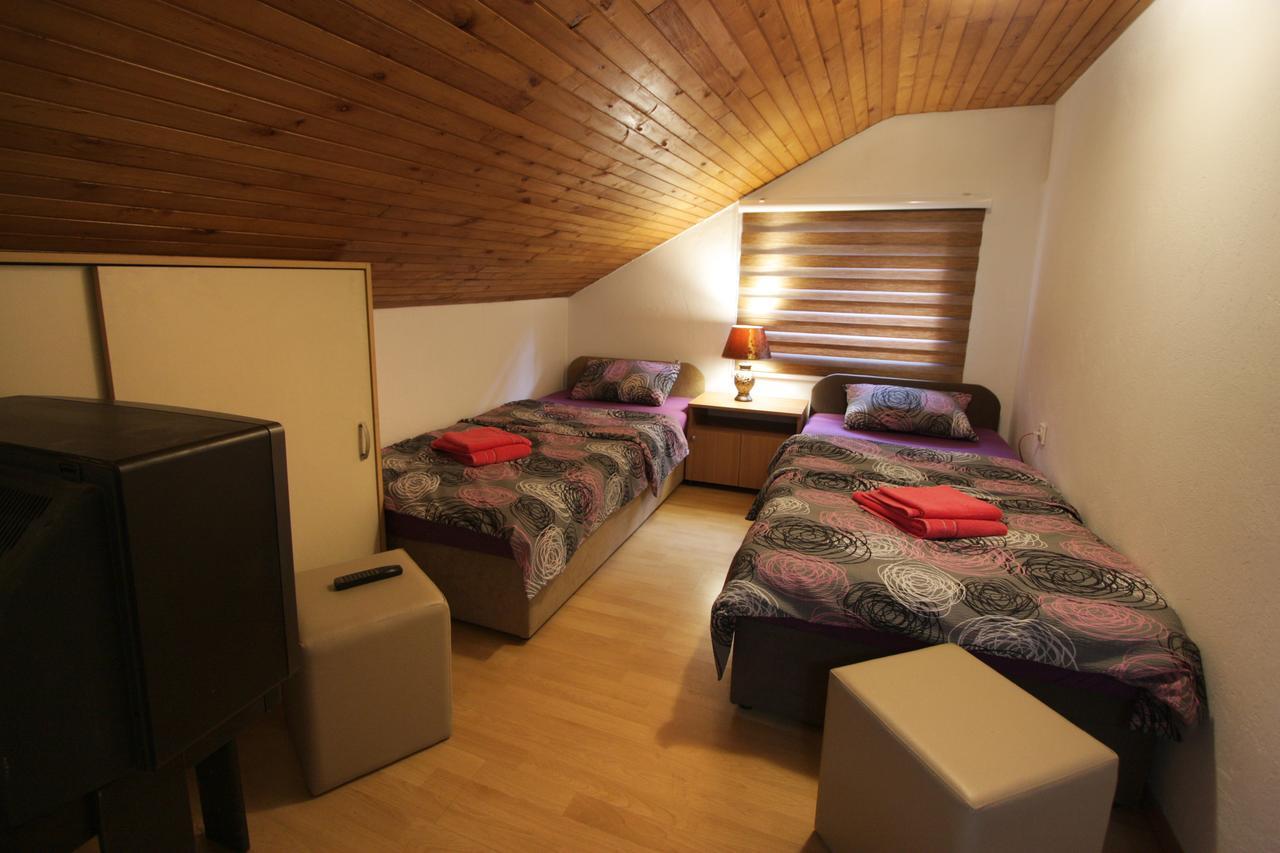 Hostel Topic بانيا لوكا المظهر الخارجي الصورة
